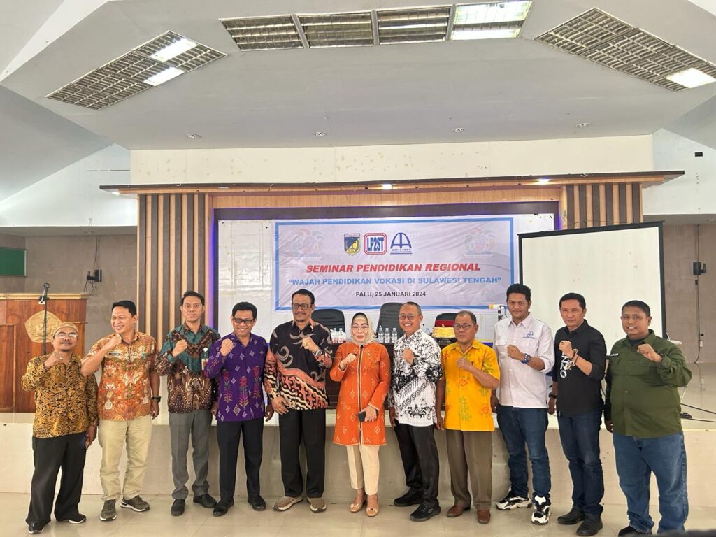 SEMINAR PENDIDIKAN REGIONAL – Astekindo Sulteng Siap Bantu Lulusan SMK Bersaing di Dunia Kerja